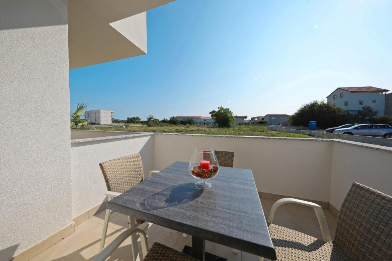 Apartments Noa Nin Zdrijac Dış mekan fotoğraf